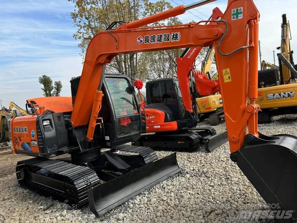 Hitachi 70 Εκσκαφείς με ερπύστριες