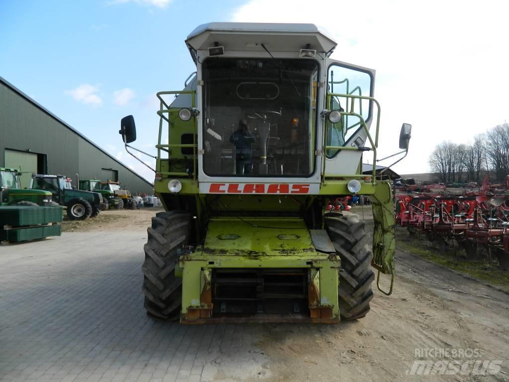 CLAAS Dominator 86 Θεριζοαλωνιστικές μηχανές