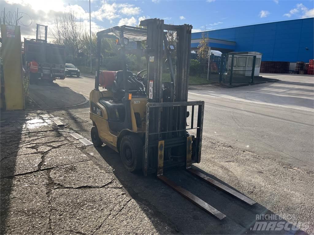CAT GP18NT Περονοφόρα ανυψωτικά κλαρκ με φυσικό αέριο LPG