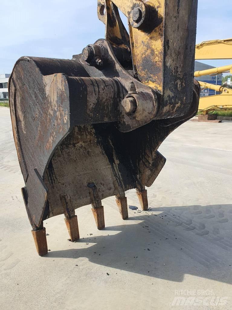 CAT M 318 Εκσκαφείς με τροχούς - λάστιχα