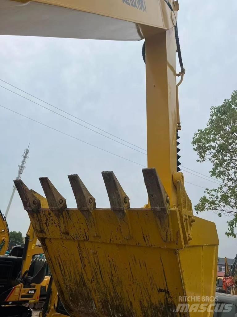 Komatsu PC70-8 Εκσκαφείς με ερπύστριες