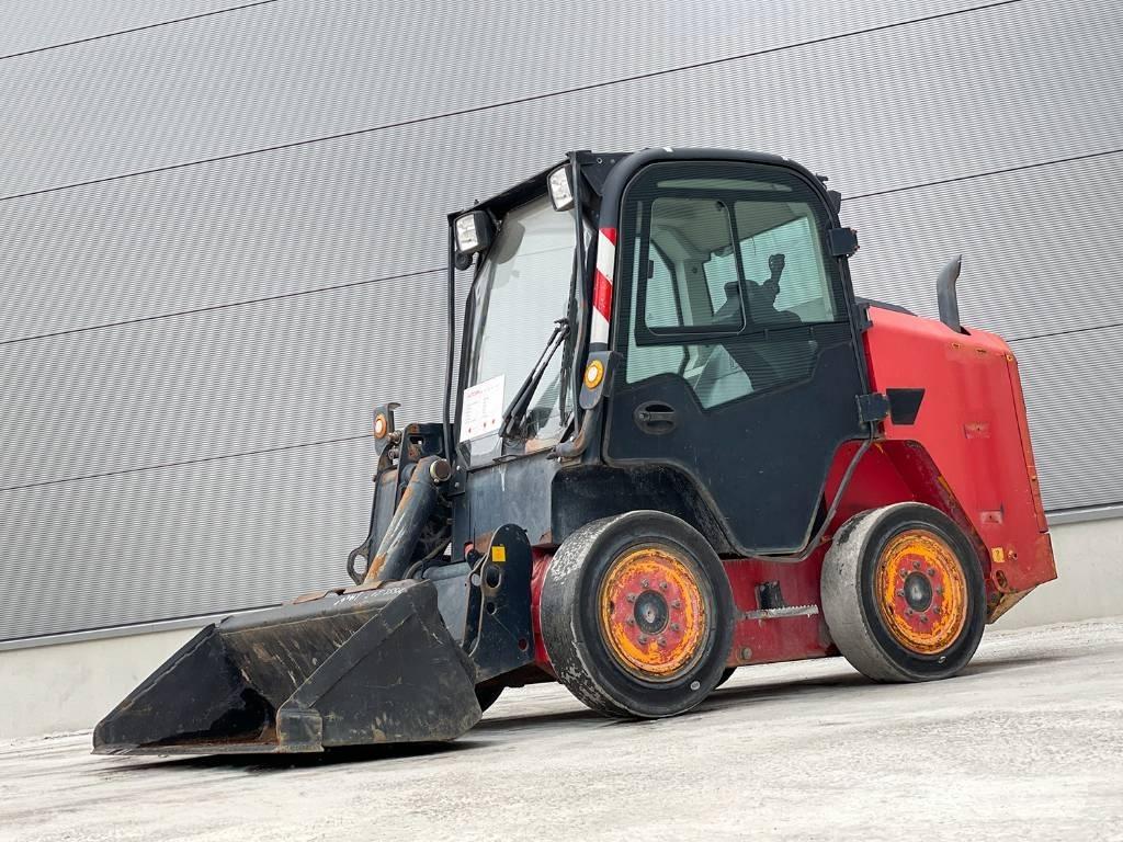 JCB R260 Φορτωτάκια