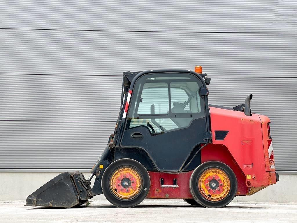 JCB R260 Φορτωτάκια