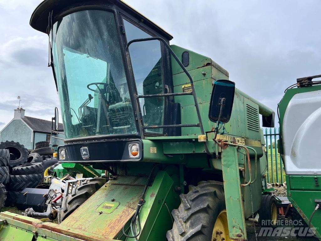 John Deere 1055 Θεριζοαλωνιστικές μηχανές