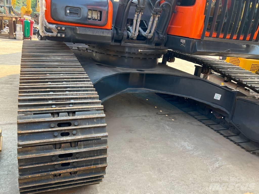 Doosan DX300 Εκσκαφείς με τροχούς - λάστιχα
