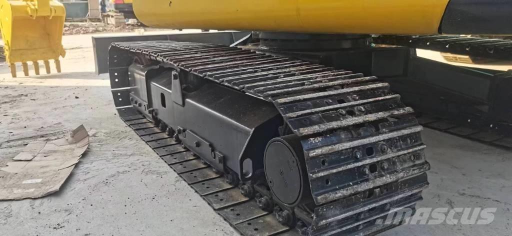 Komatsu 56-7 Εκσκαφείς με ερπύστριες