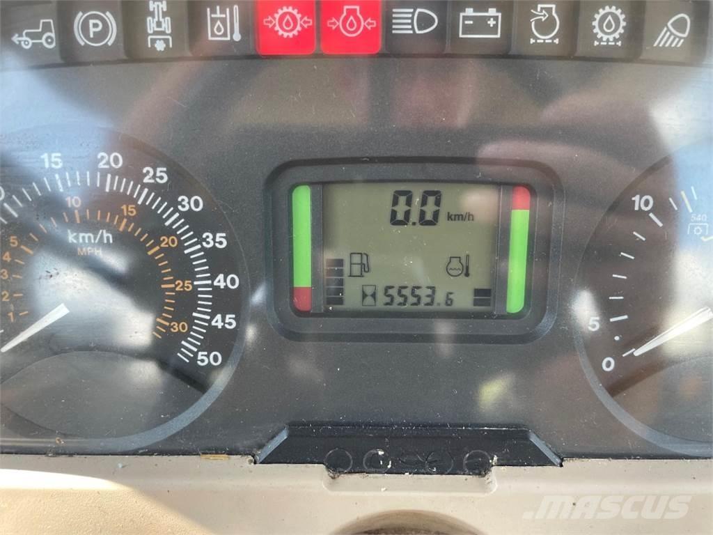 John Deere 5820 Τρακτέρ