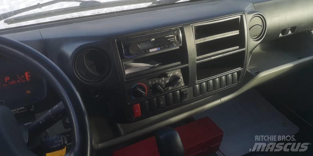 Hino 195 Κλούβες με συρόμενες πόρτες