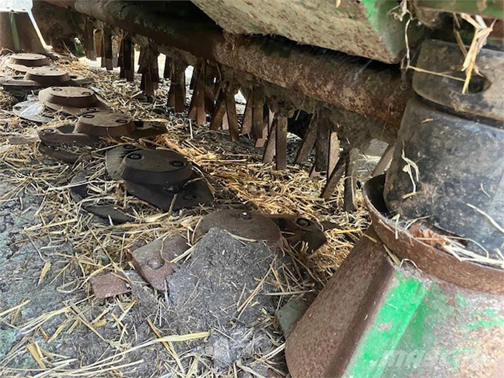 John Deere 131 Λοιπός εξοπλισμός συγκομιδής χορτονομής