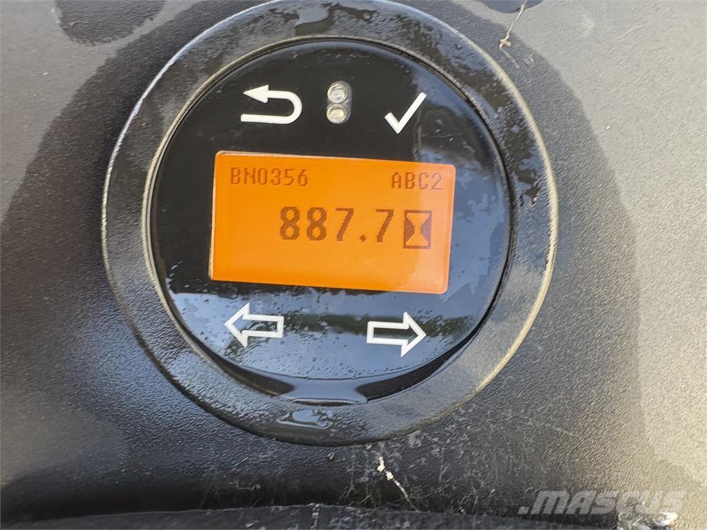 John Deere 1570 Χορτοκοπτικά με καθιστό χειριστή