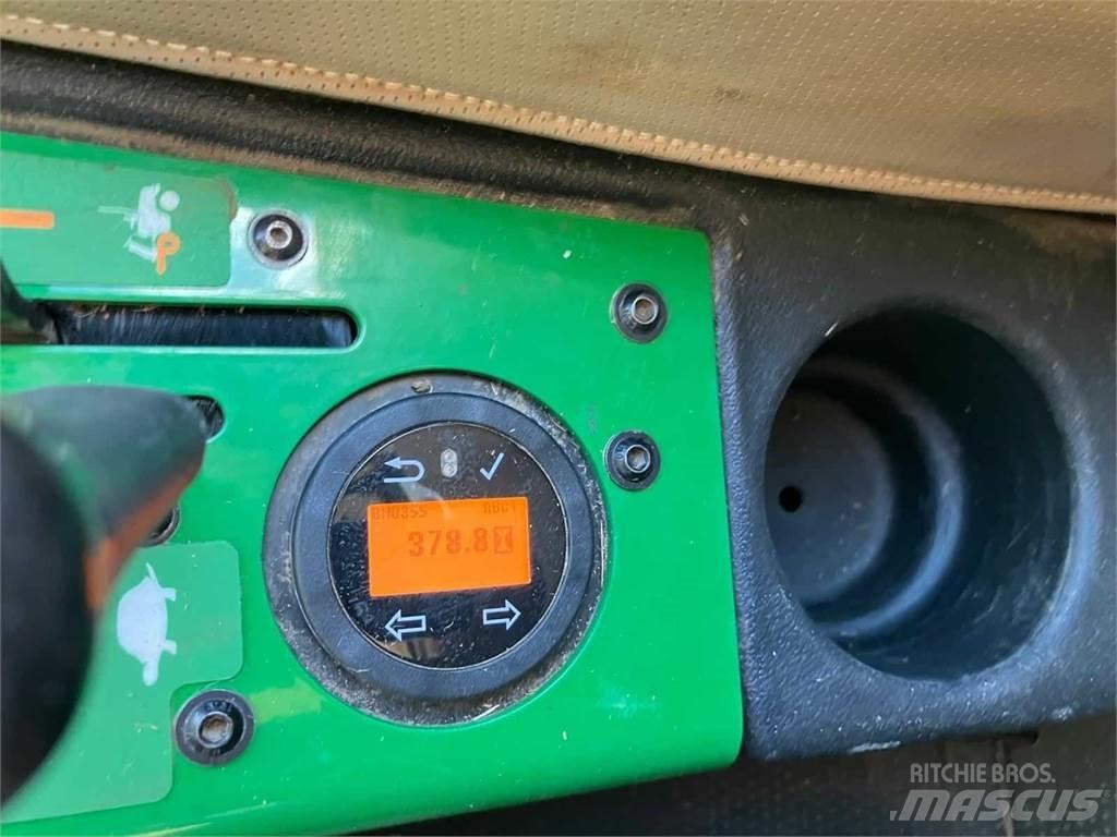 John Deere 1585 Χορτοκοπτικά με καθιστό χειριστή