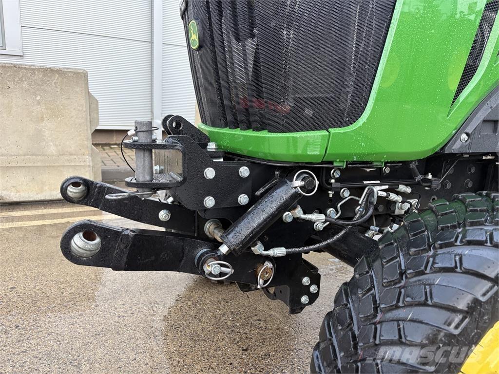 John Deere 2038R Τρακτέρ μικρών διαστάσεων