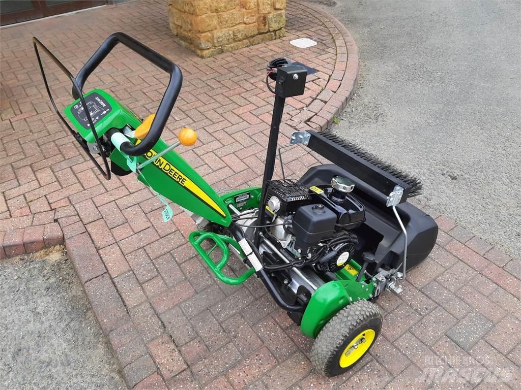 John Deere 220SL Χορτοκοπτικά ώθησης
