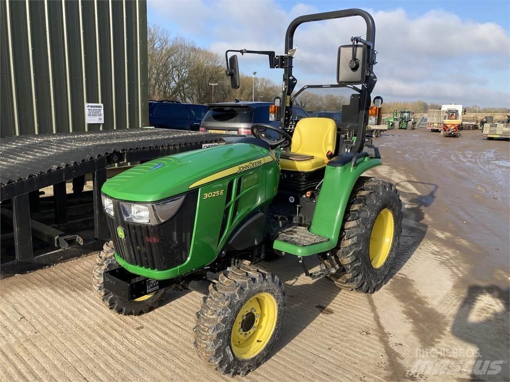 John Deere 3025E Τρακτέρ μικρών διαστάσεων