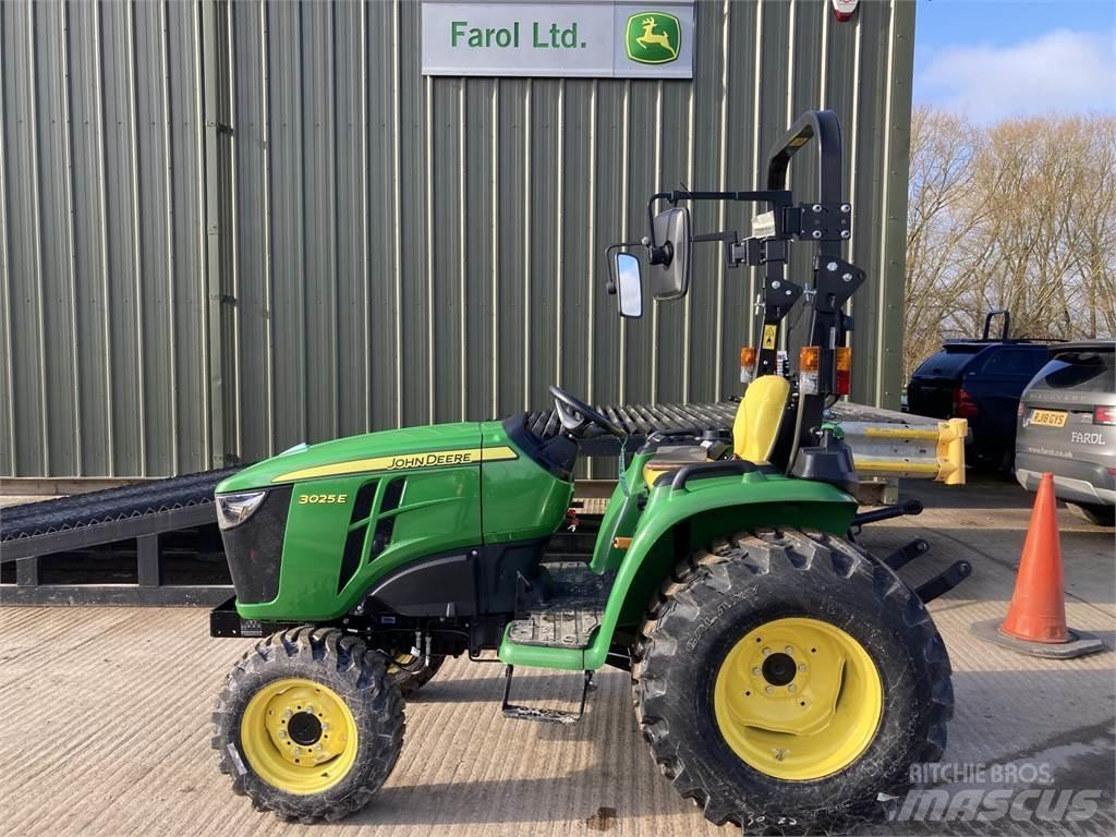 John Deere 3025E Τρακτέρ μικρών διαστάσεων