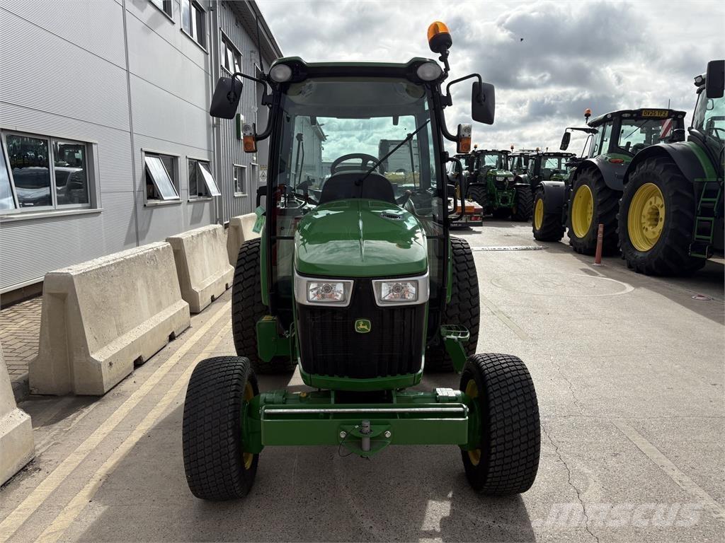 John Deere 4066R Τρακτέρ μικρών διαστάσεων