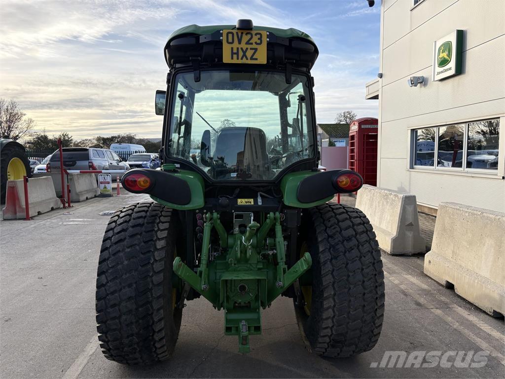 John Deere 4066R Τρακτέρ μικρών διαστάσεων