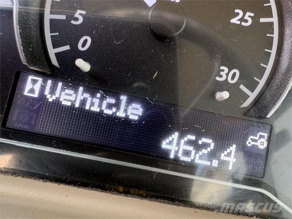 John Deere 4066R Τρακτέρ μικρών διαστάσεων