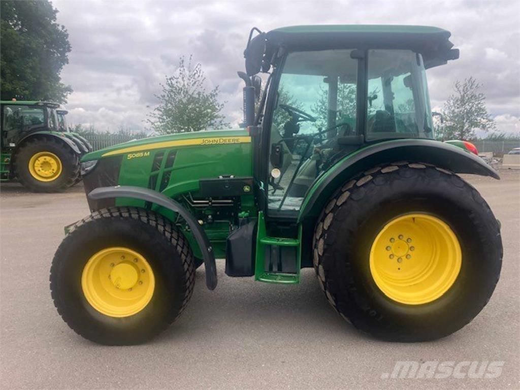 John Deere 5085M Τρακτέρ