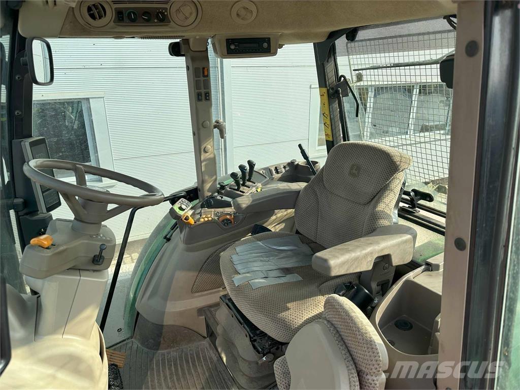 John Deere 5125R Τρακτέρ