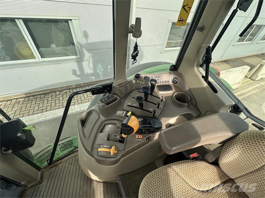 John Deere 6155M Τρακτέρ