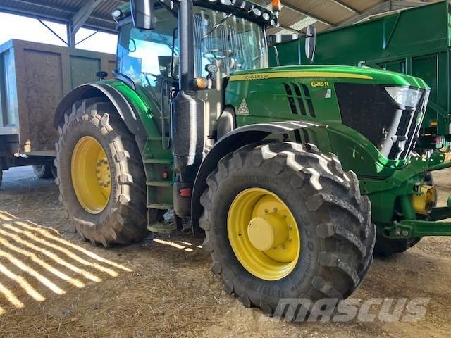 John Deere 6215R Τρακτέρ