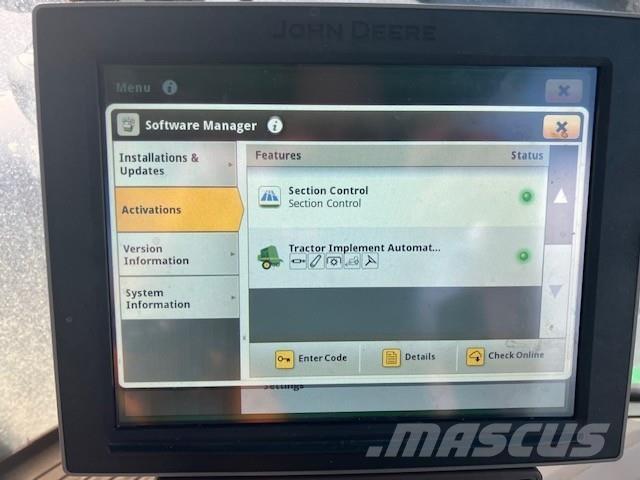 John Deere 6215R Τρακτέρ