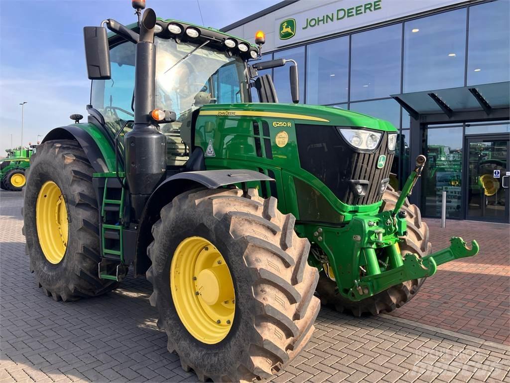 John Deere 6250R Τρακτέρ