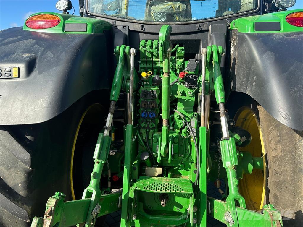 John Deere 6R 215 Τρακτέρ