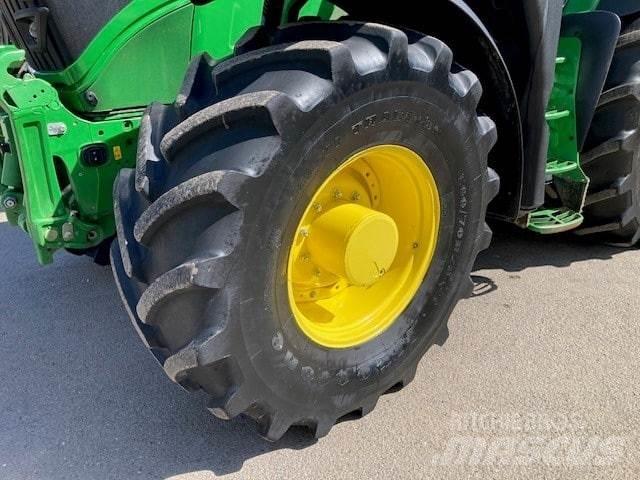 John Deere 6R 215 Τρακτέρ