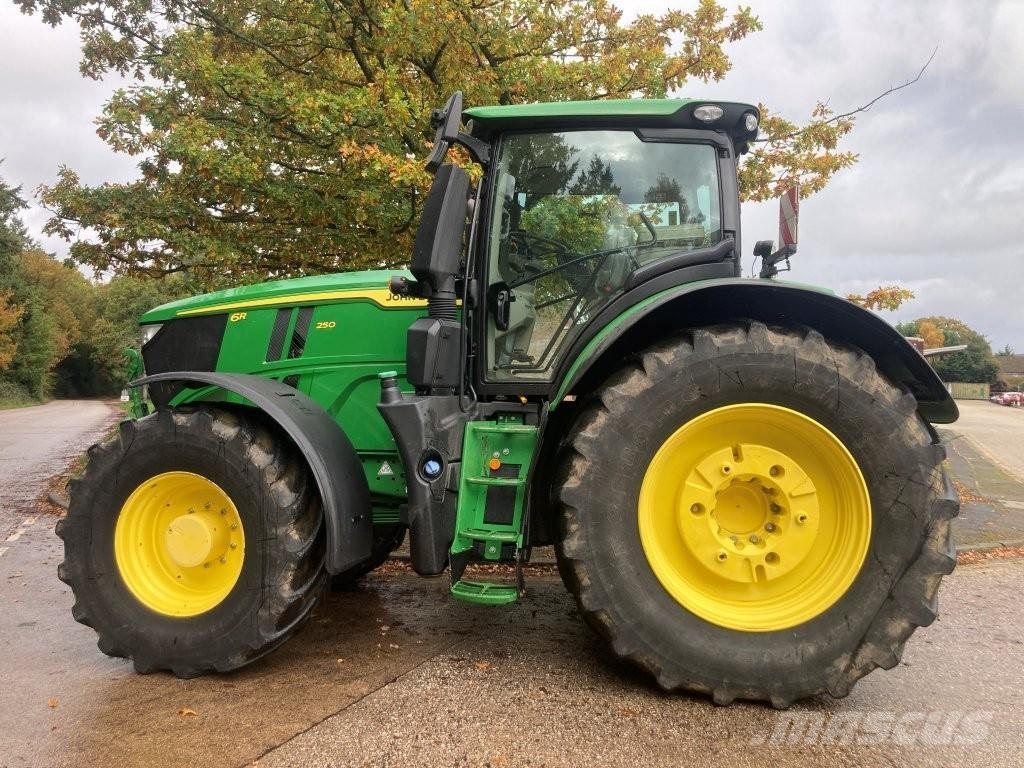 John Deere 6R 250 Τρακτέρ