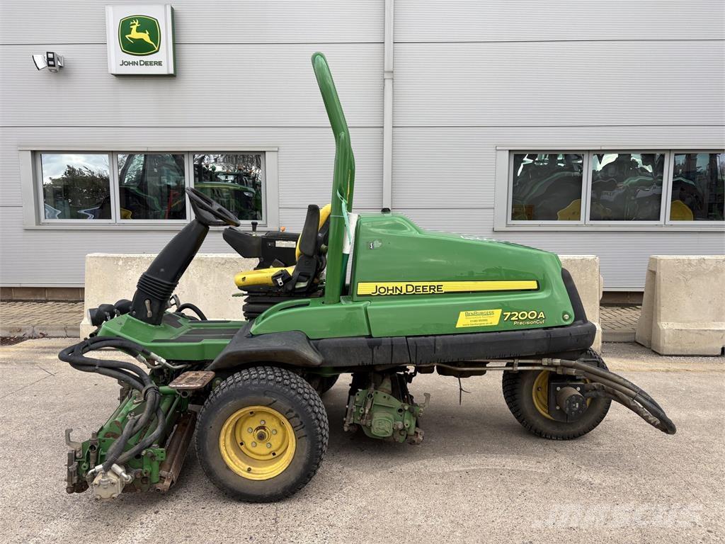 John Deere 7200A Χορτοκοπτικά ώθησης