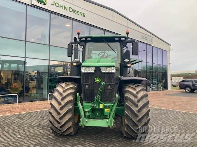 John Deere 7310R Τρακτέρ