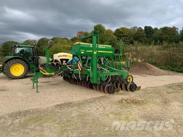 John Deere 750A Σπορείς