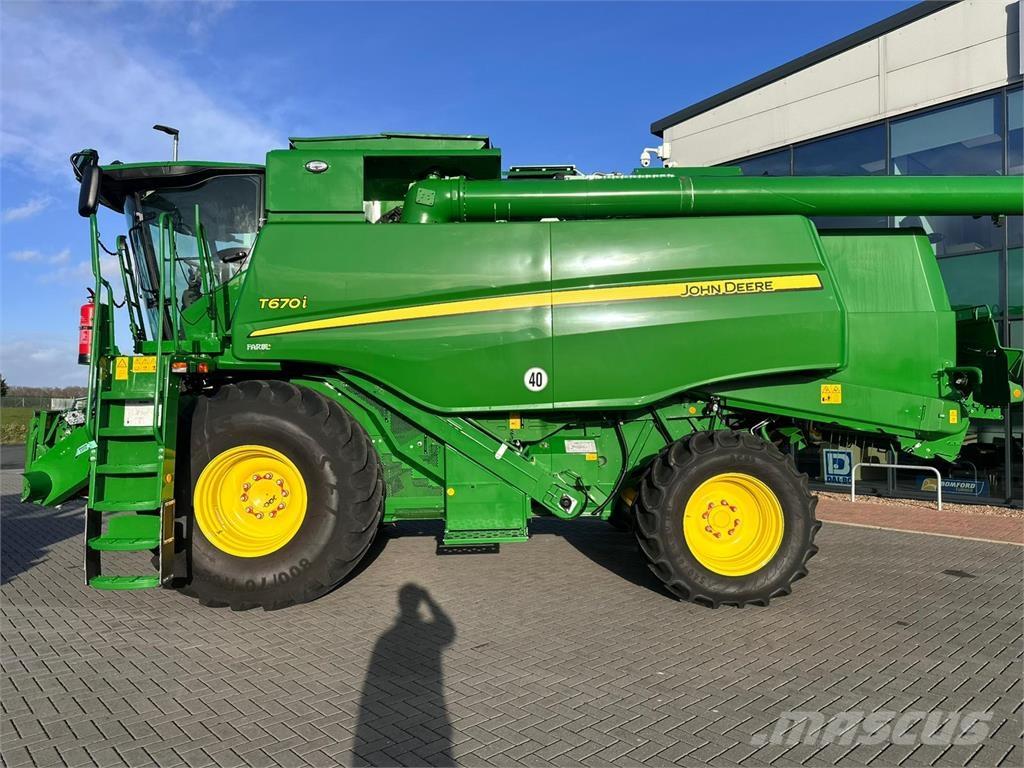 John Deere T670i Θεριζοαλωνιστικές μηχανές