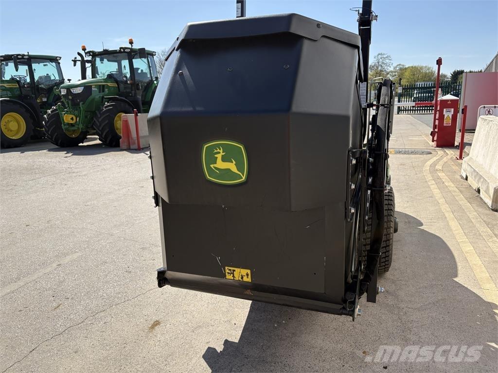 John Deere X950R Χορτοκοπτικά με καθιστό χειριστή
