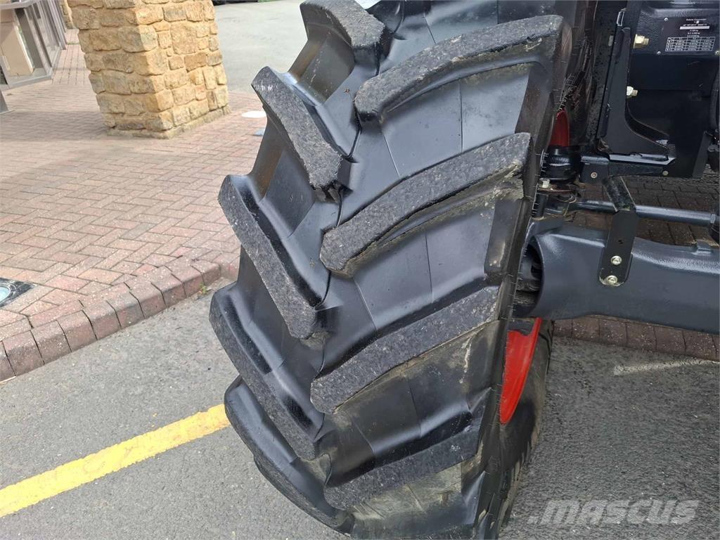 Kubota M7153 Τρακτέρ