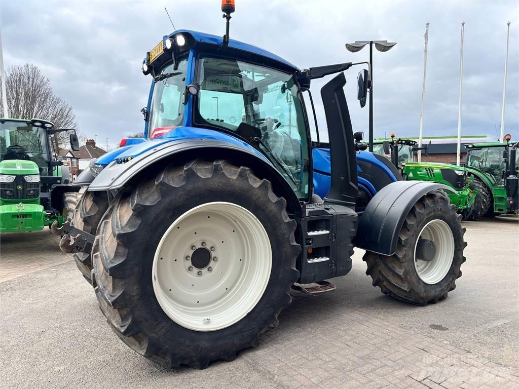 Valtra T234D Τρακτέρ