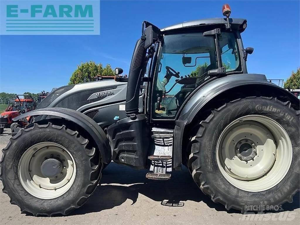 Valtra t174es Τρακτέρ