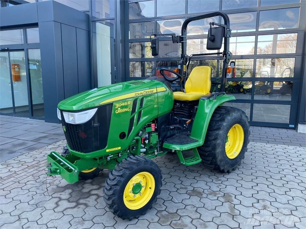 John Deere 3046R Τρακτέρ