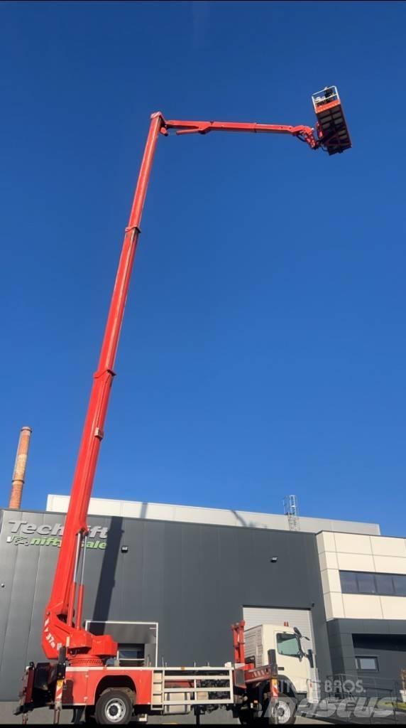 Bronto S37XDT Εναέριες πλατφόρμες τοποθετημένες σε φορτηγό
