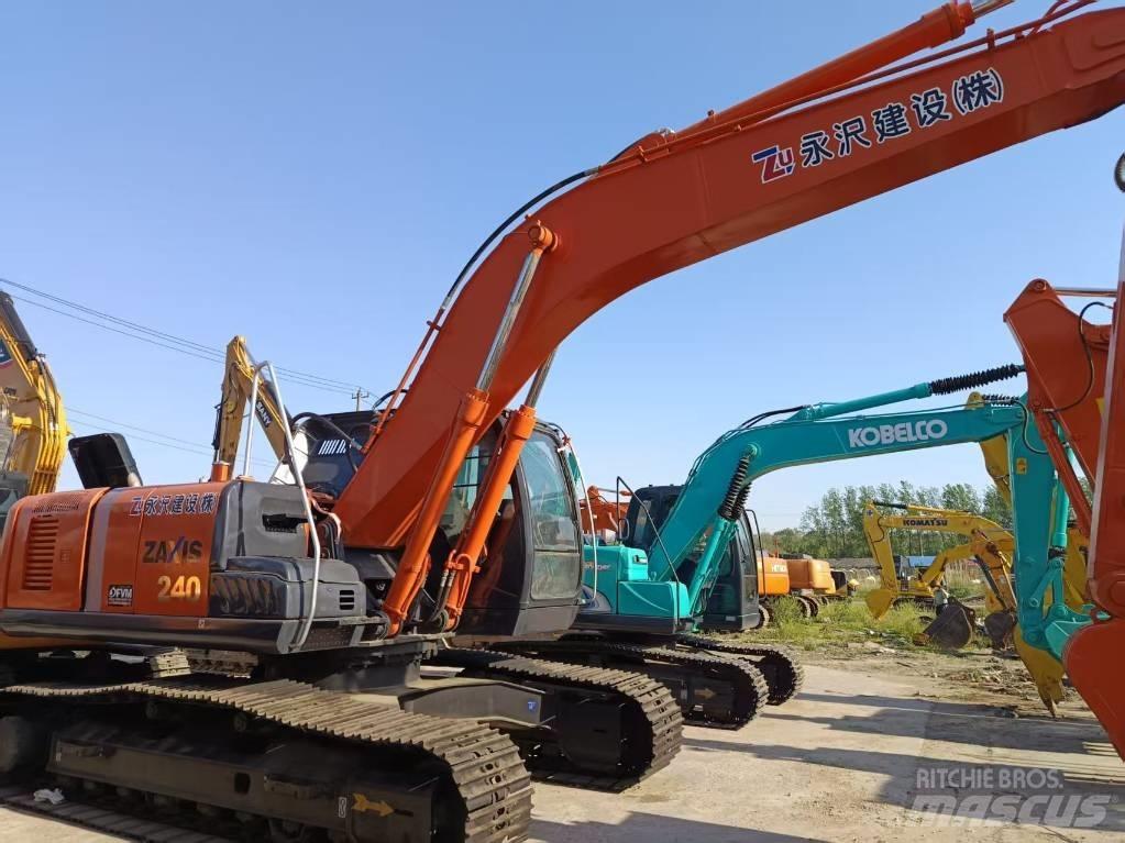 Hitachi ZX 240 Εκσκαφείς με ερπύστριες