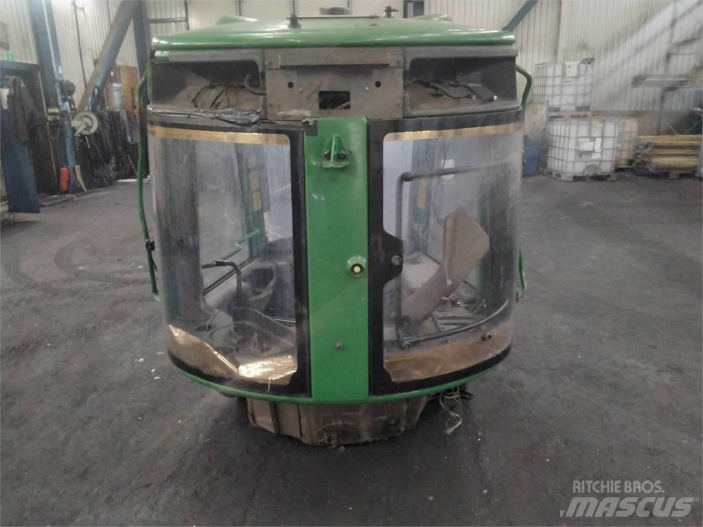 John Deere 1270E Καμπίνες και εσωτερικό