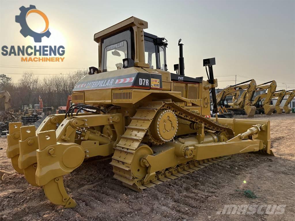 CAT D 7 R Μπουλντόζες με ερπύστριες