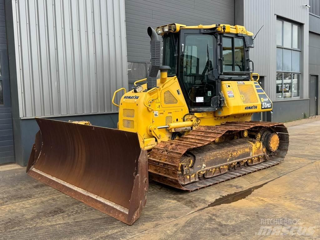 Komatsu D51PXi-24 Μπουλντόζες με ερπύστριες