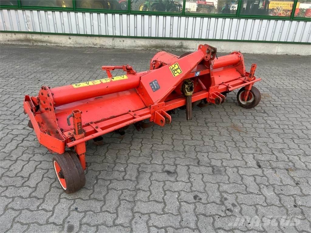 Kuhn EL 100N-255 Εργασία προετοιμασίας εδάφους