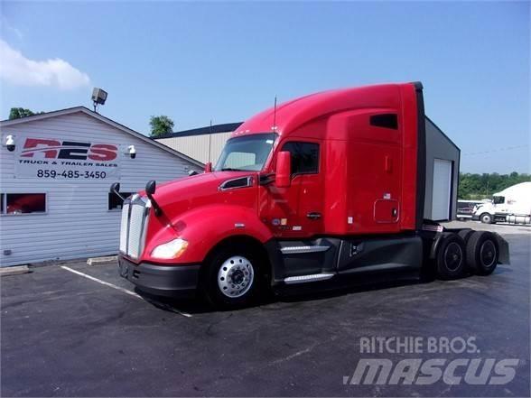 Kenworth T680 Τράκτορες