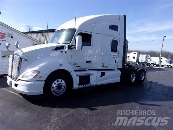 Kenworth T680 Τράκτορες