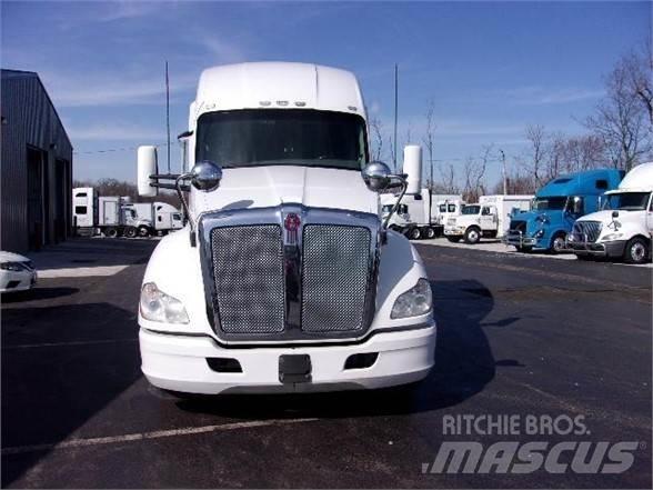 Kenworth T680 Τράκτορες