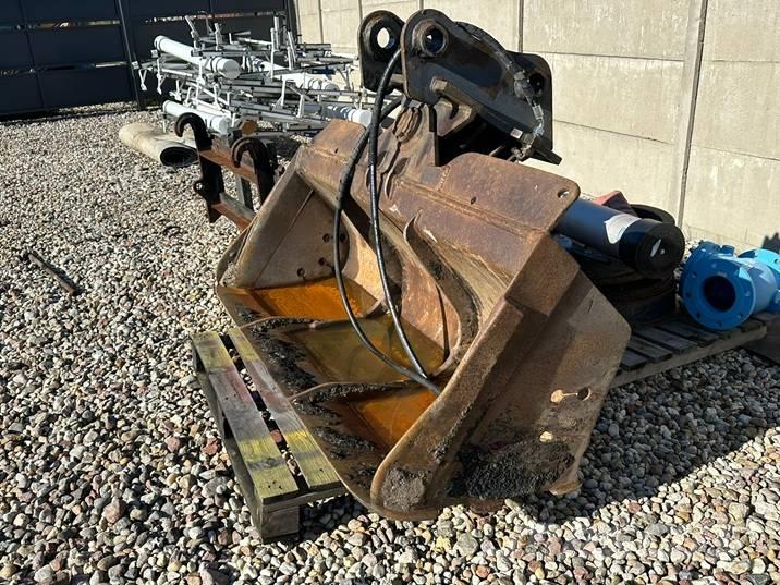 Komatsu PW160-7EO Εκσκαφείς